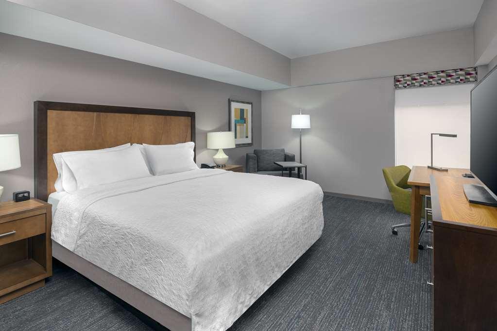 Hampton Inn And Suites Clayton/St. Louis-Galleria Area Pokoj fotografie