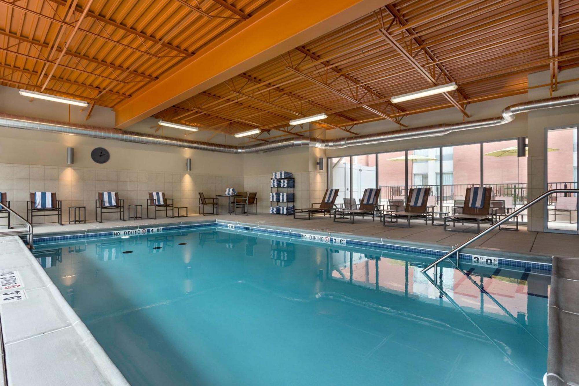 Hampton Inn And Suites Clayton/St. Louis-Galleria Area Exteriér fotografie